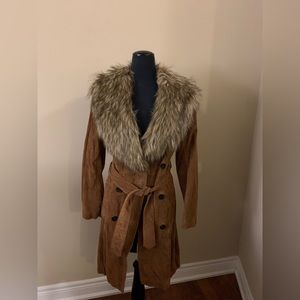 Le Chateau women’s suede coat- XS